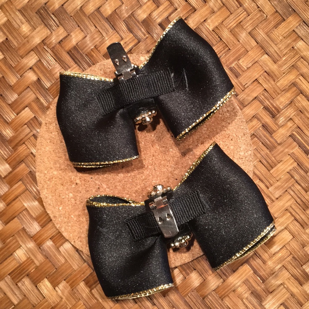 Black Satin Rhinestone Shoe Clips - Picture 3 of 4